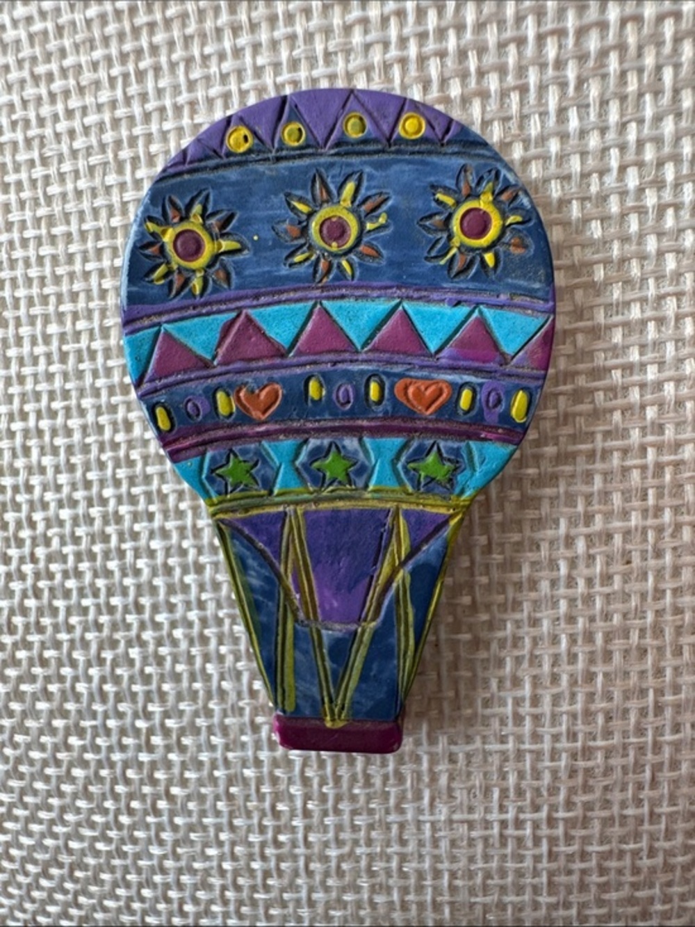 VTG Hand Painted Resin Hot Air Balloon Pin Multicolor Fok Art Lapel Pin